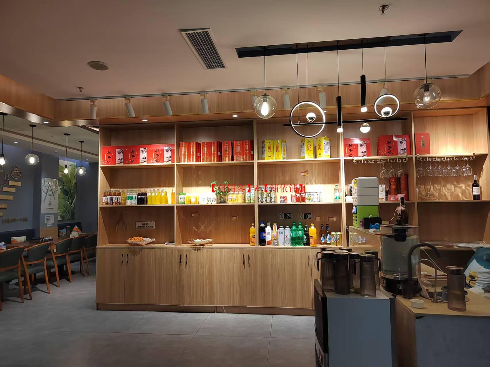 精装修餐饮店转让有花园外摆区